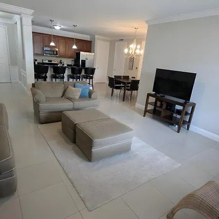 Updated 3Br Condo Near Convention Center & Epic